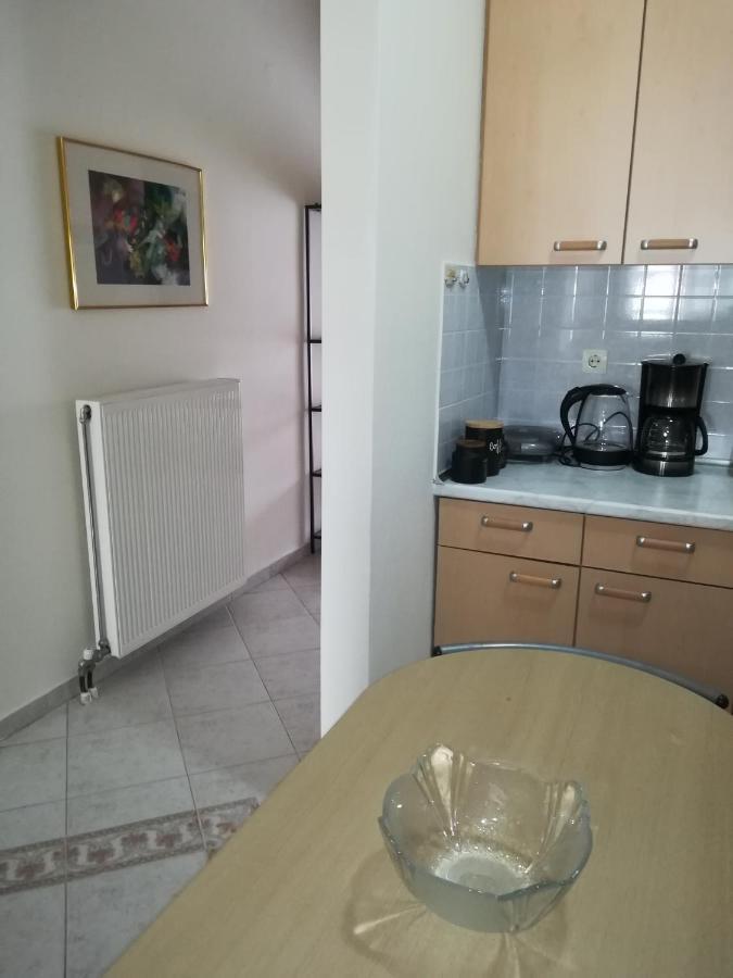 Apartment Ey Zhn Nea Chili Exterior photo